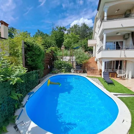In Der Emily Mit Herrlichem Meerblick By Interhome Opric