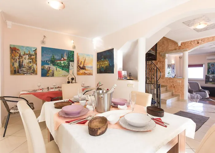 In Der Emily Mit Herrlichem Meerblick By Interhome Opric