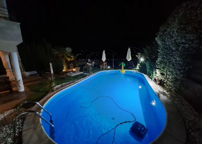 In Der Emily Mit Herrlichem Meerblick By Interhome Daire