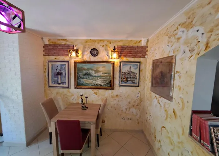 In Der Emily Mit Herrlichem Meerblick By Interhome Apartament Opric