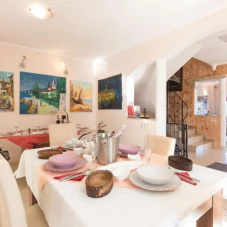In Der Emily Mit Herrlichem Meerblick By Interhome Opric