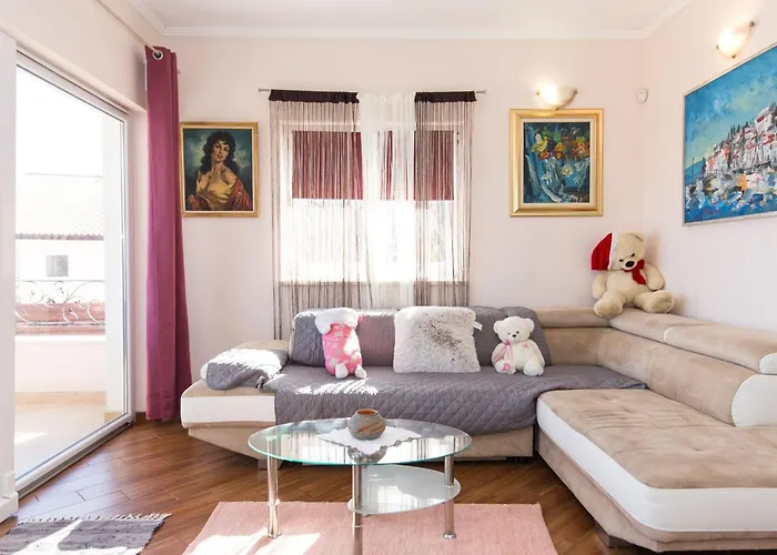In Der Emily Mit Herrlichem Meerblick By Interhome Apartment *