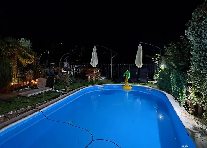 In Der Emily Mit Herrlichem Meerblick By Interhome *